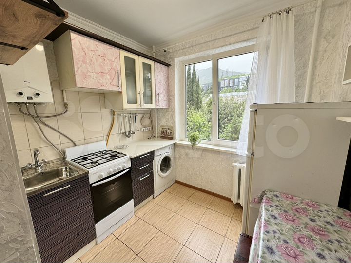 1-к. квартира, 33 м², 3/5 эт.