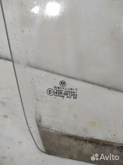 Стекло двери передней правой Volkswagen T4