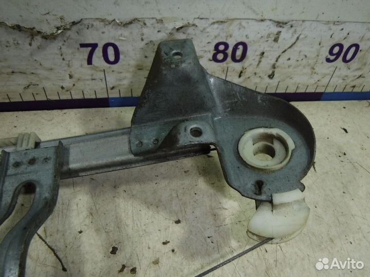 Стеклоподъемник задний правый Opel Vectra B