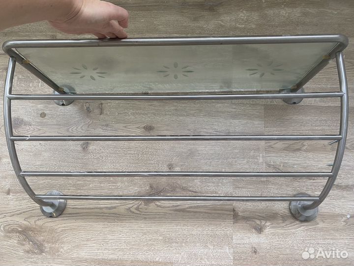 Стеклянные полки