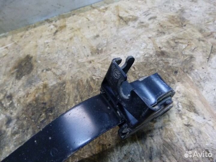 Рычаг задний верхний Skoda Octavia (A5 1Z) 2004-20