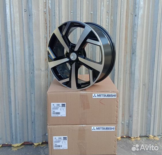 Диски R18 на Mitsubishi Outlander ASX Eclipse
