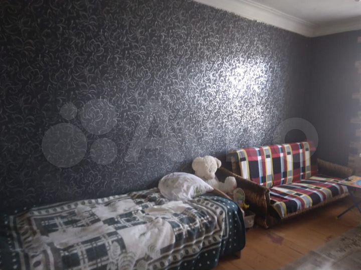 Комната 19 м² в 4-к., 1/3 эт.