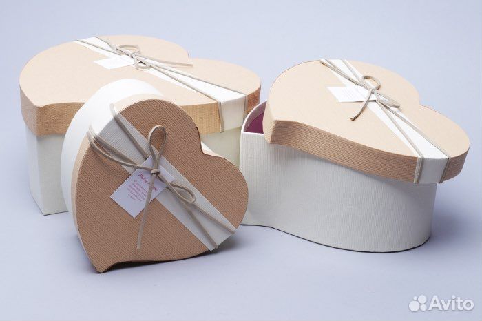 Коробка подарочная в форме сердца