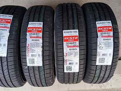 Kumho Ecsta HS52 215/45 R16 90V