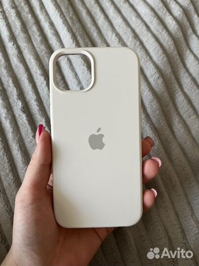 Чехол на iPhone 13