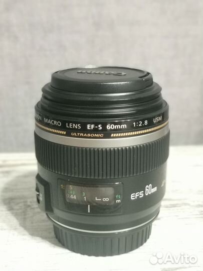 Объектив Canon 60mm