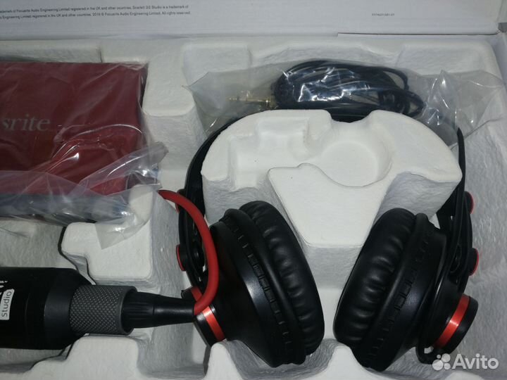 Focusrite scarlett 2i2
