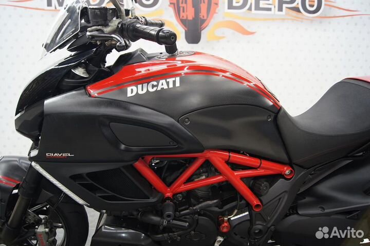 Ducati Diavel Carbon 043938