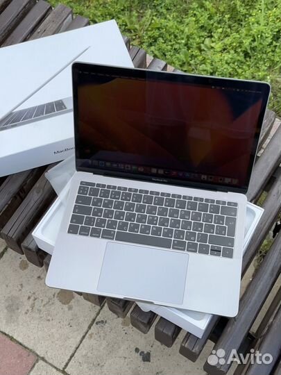 Macbook Pro 13 2017 256 gb