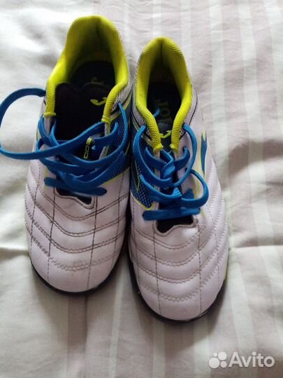 Футбольные бутсы