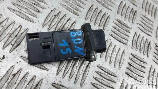 Расходомер воздуха бензиновый nissan almera N16 (8