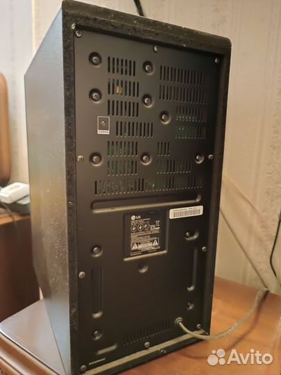 Саундбар LG HLT45W