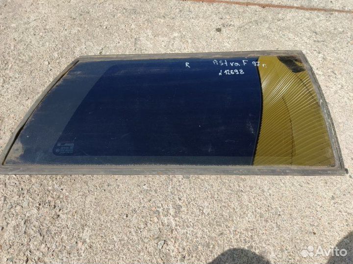 Стекло заднее правое Opel Astra F универсал 1.6I