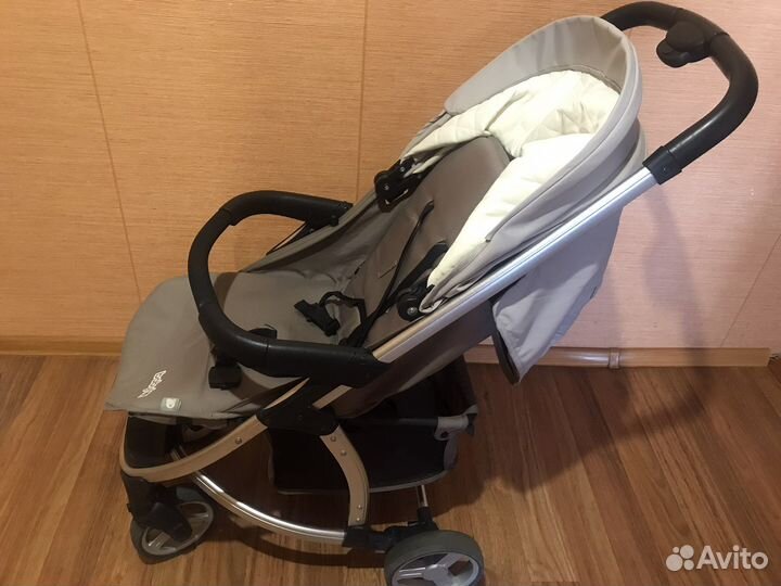 Прогулочная коляска babyton