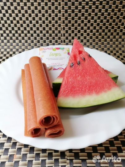 Пастила, фрипсы, вяленые томаты и фрукты