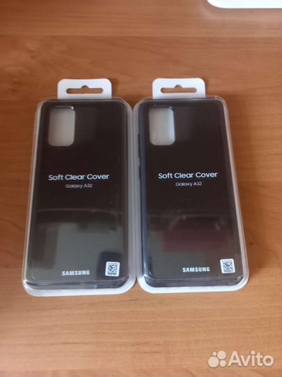 Чехлы на телефон