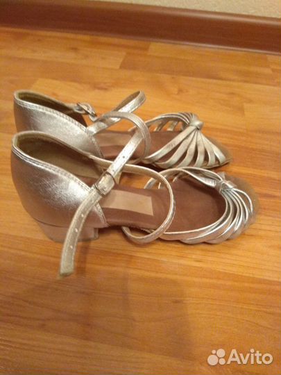 Туфли для занятий танцами