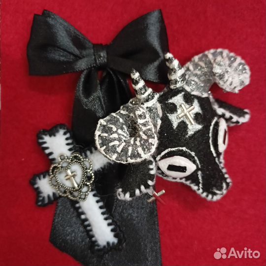 Брошь ручной работы