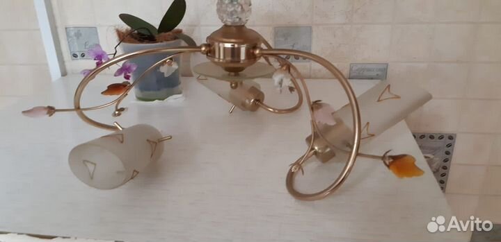 Светильник потолочный / люстра