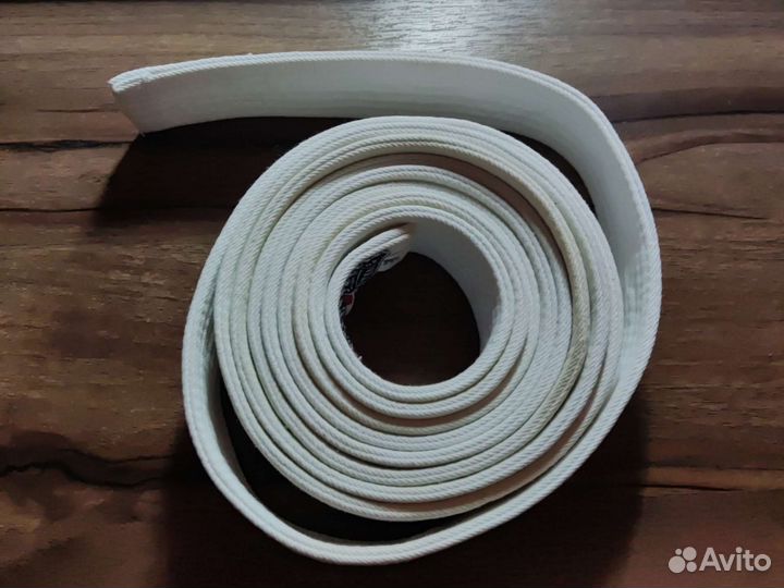 Белый пояс для кимоно