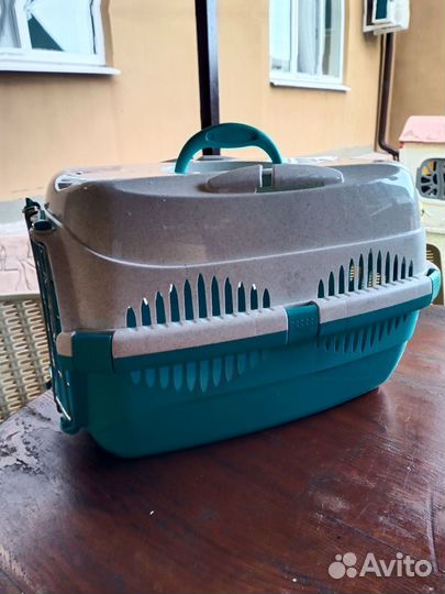 Переноска для животных пластиковая