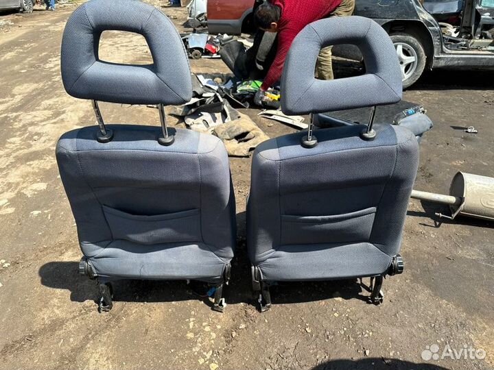 Сиденья передние Chery Amulet A15 1.5