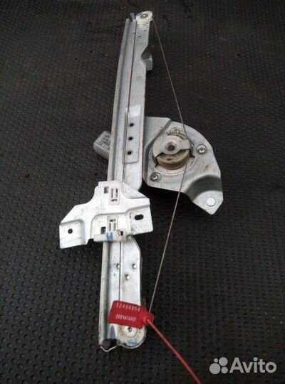 Стеклоподъемник передний правый Nissan Terrano