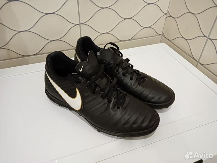 Сороконожки nike tiempo