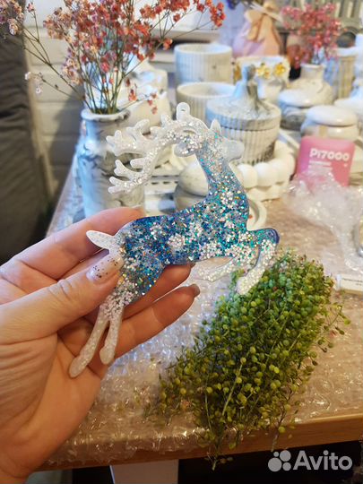 Новогодние ёлочные игрушки из эпоксидной смолы