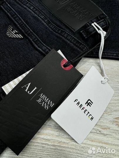 Джинсы Armani exchange