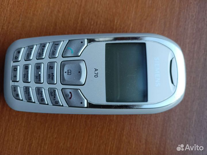 Телефоны Siemens A70 и Motorola Talkabout