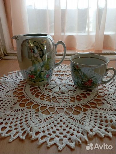 Посуда, ложки и вилки