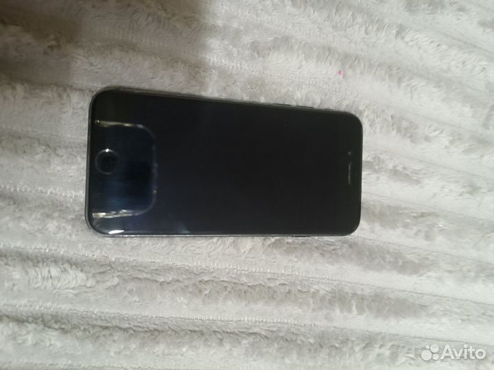 iPhone 7, 32 ГБ