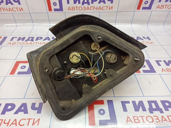 Фонарь задний правый Daewoo Nexia (N150) 1 E3150021