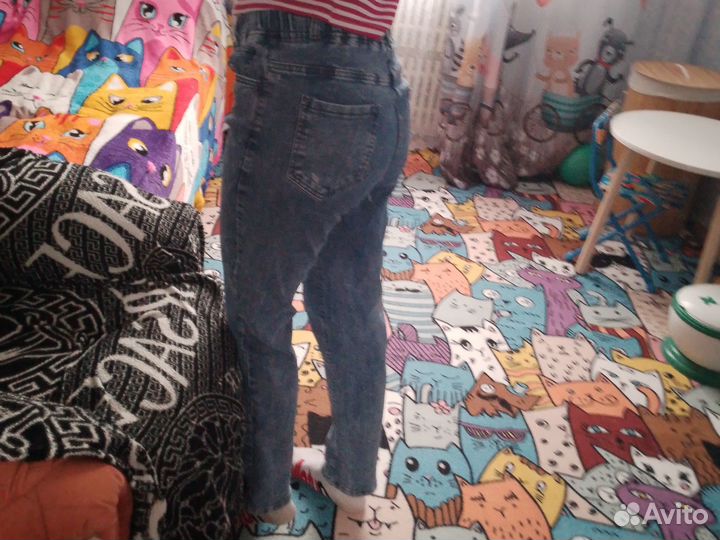 Джинсы