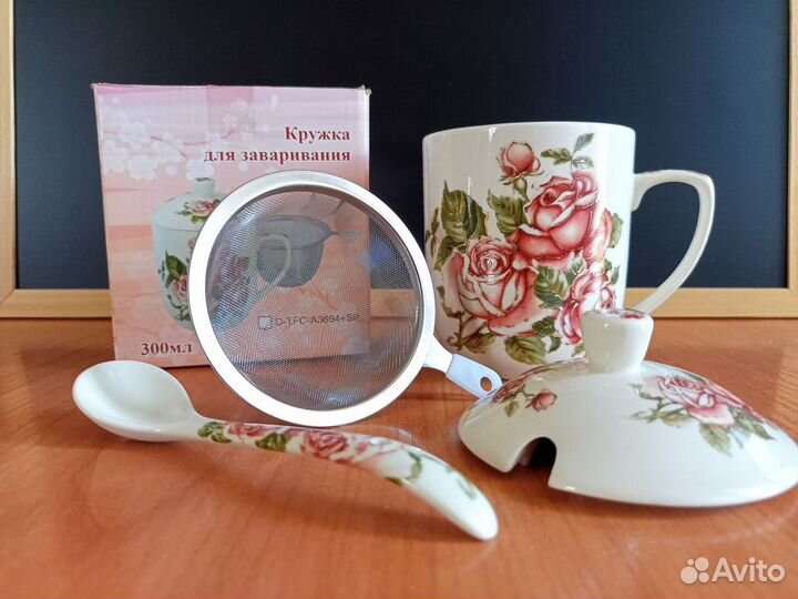 Чайные, кофейные чашки, блюдца, сахарница, чайники