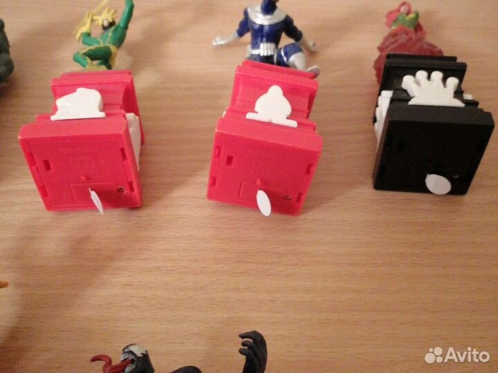 Фигурки героев Marvell