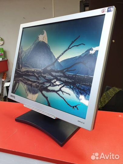 LCD монитор Benq FP91G X