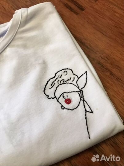 Ручная вышивка на одежде