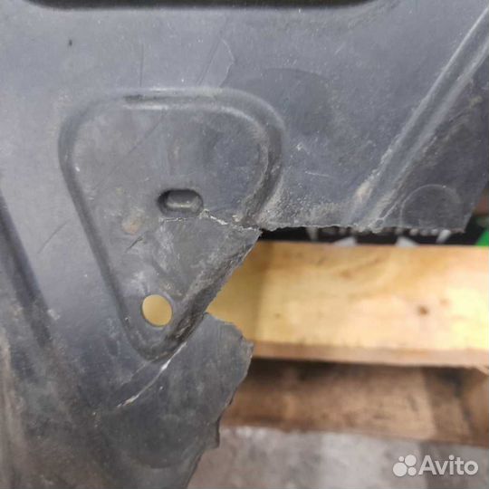 Защита двигателя 1K0825237J VW-golf-6