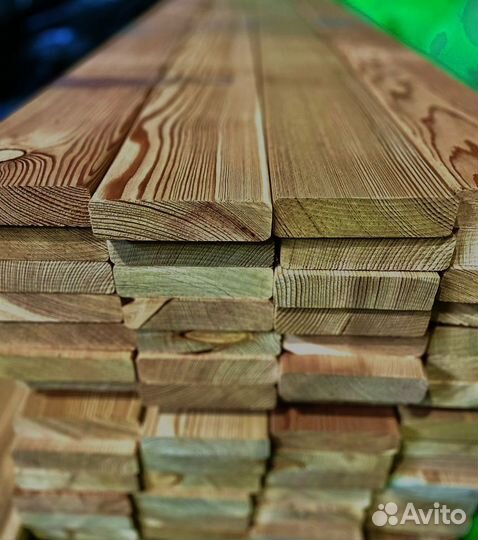 Строительство с досками лиственницы