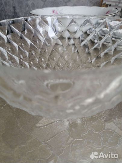 Хрустальные вазы, салатники