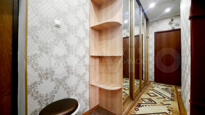 1-к. квартира, 42 м², 1/5 эт.