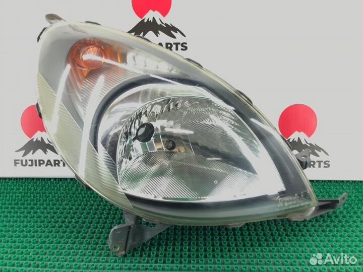 Фара передняя правая Toyota Funcargo NCP20 2nzfe