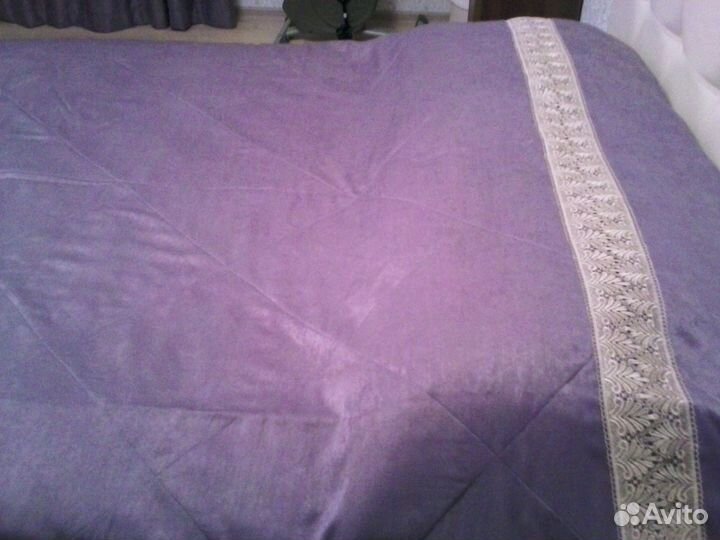 Покрывало на кровать новое