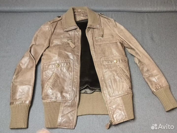Кожаная куртка mango