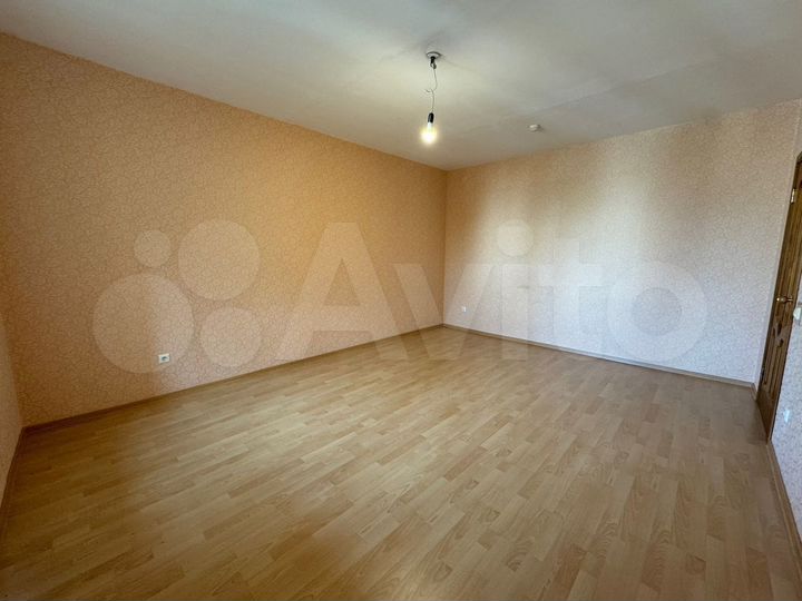 3-к. квартира, 80 м², 5/8 эт.