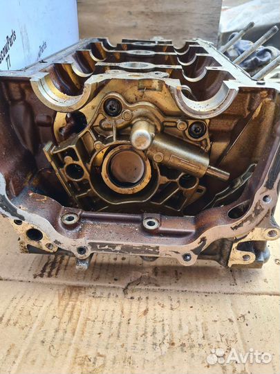 Гбц левая Audi 3.0 tfsi 06E103403M