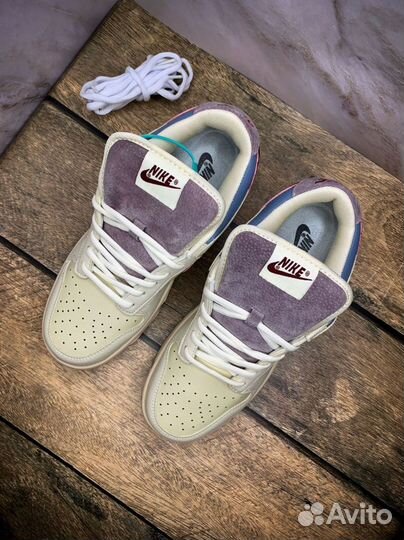 Кроссовки Nike SB Dunk